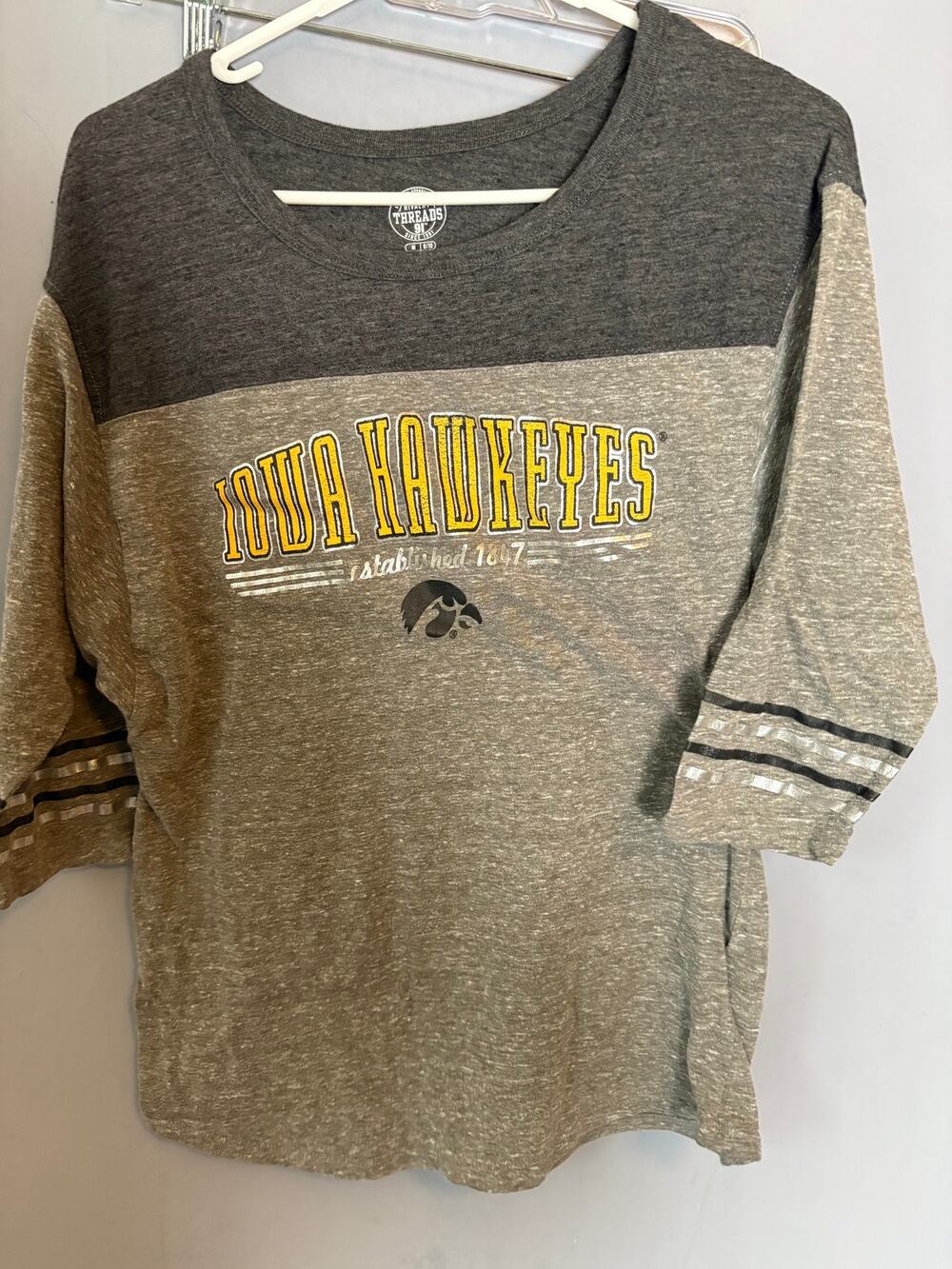 Iowa Hawkeyes Rivalry Threads Gray Colorblock T Shirt Womens Size M